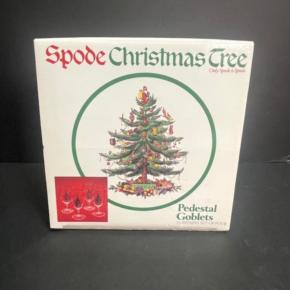 Vintage Spode Christmas Tree Gold-Rimmed 12 oz Pedestal Water Goblets 4 Boxed